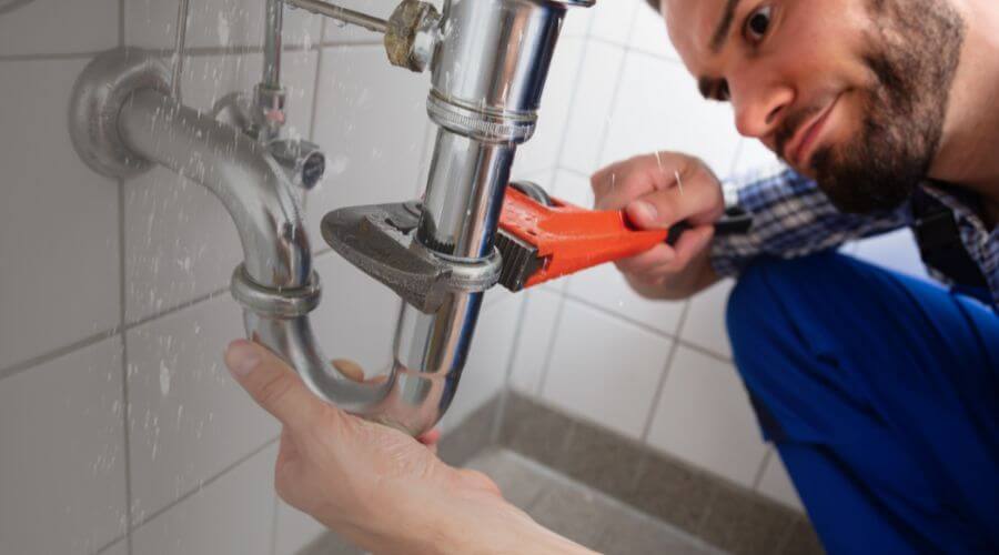 Toilet clog repair in Bairoil, WY